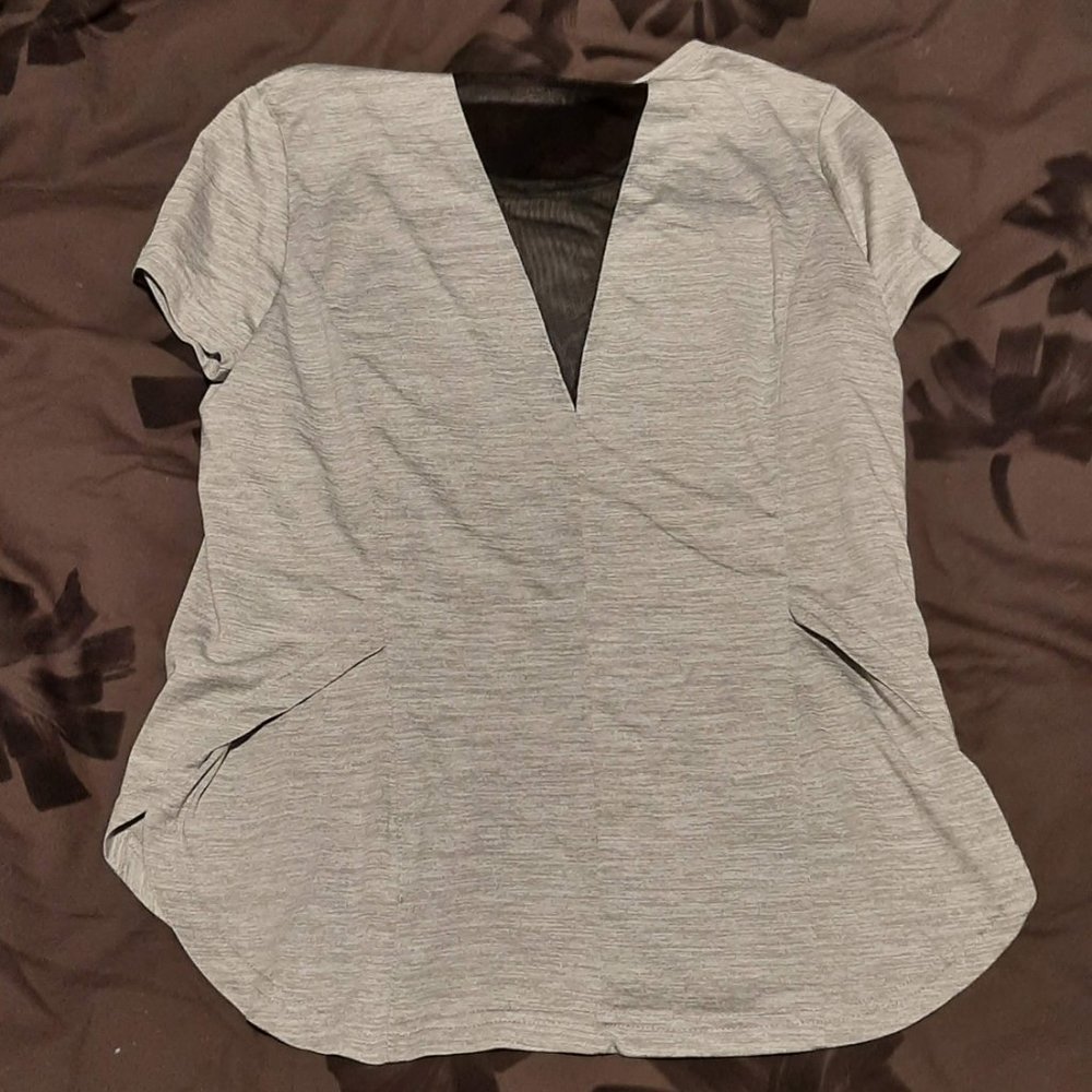 Apana Yoga Shirt Medium - Picture 5 of 8